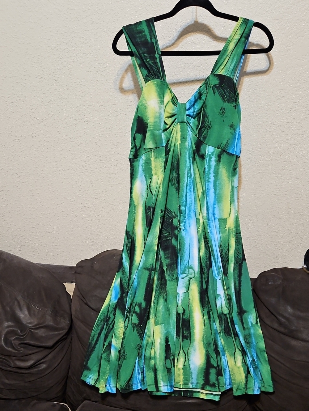 FunFash Green Tie-Dye Midi Dress with Bow Front